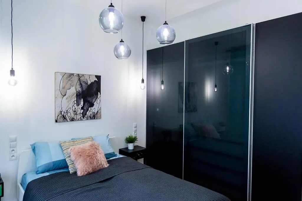 Apartment Romantyczny, Nowoczesny W Sercu Placu Zbawiciela! Warsaw Poland
